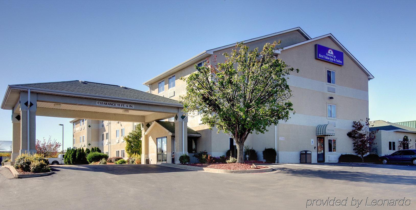 Americas Best Value Inn And Suites Saint Charles Eksteriør bilde