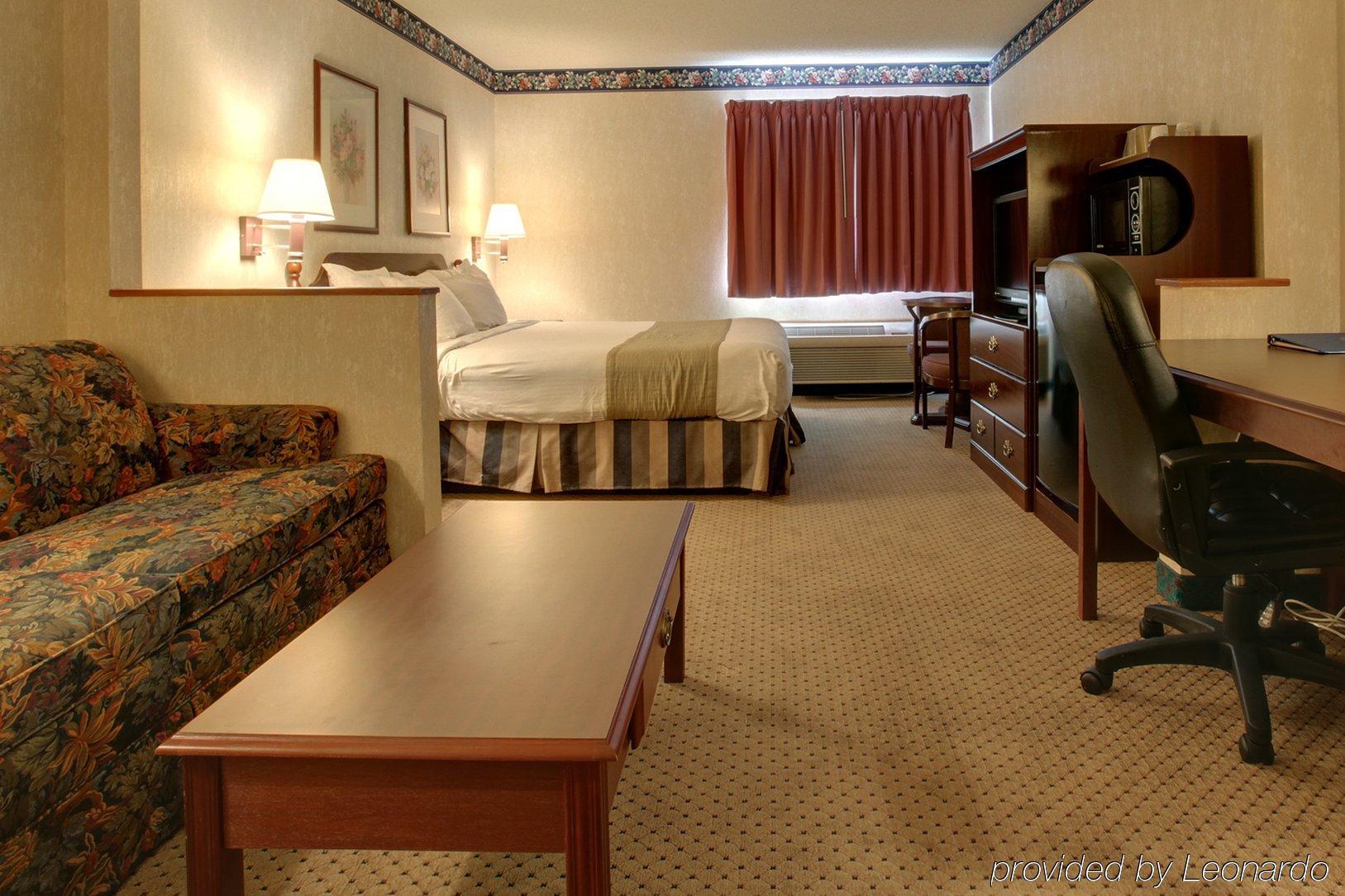 Americas Best Value Inn And Suites Saint Charles Rom bilde