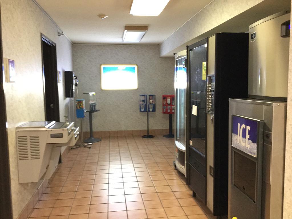 Americas Best Value Inn And Suites Saint Charles Eksteriør bilde