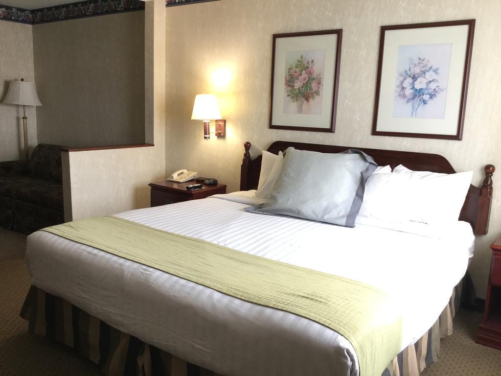 Americas Best Value Inn And Suites Saint Charles Eksteriør bilde