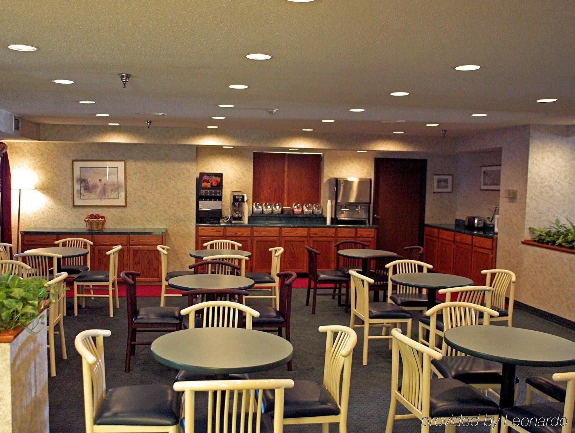 Americas Best Value Inn And Suites Saint Charles Eksteriør bilde