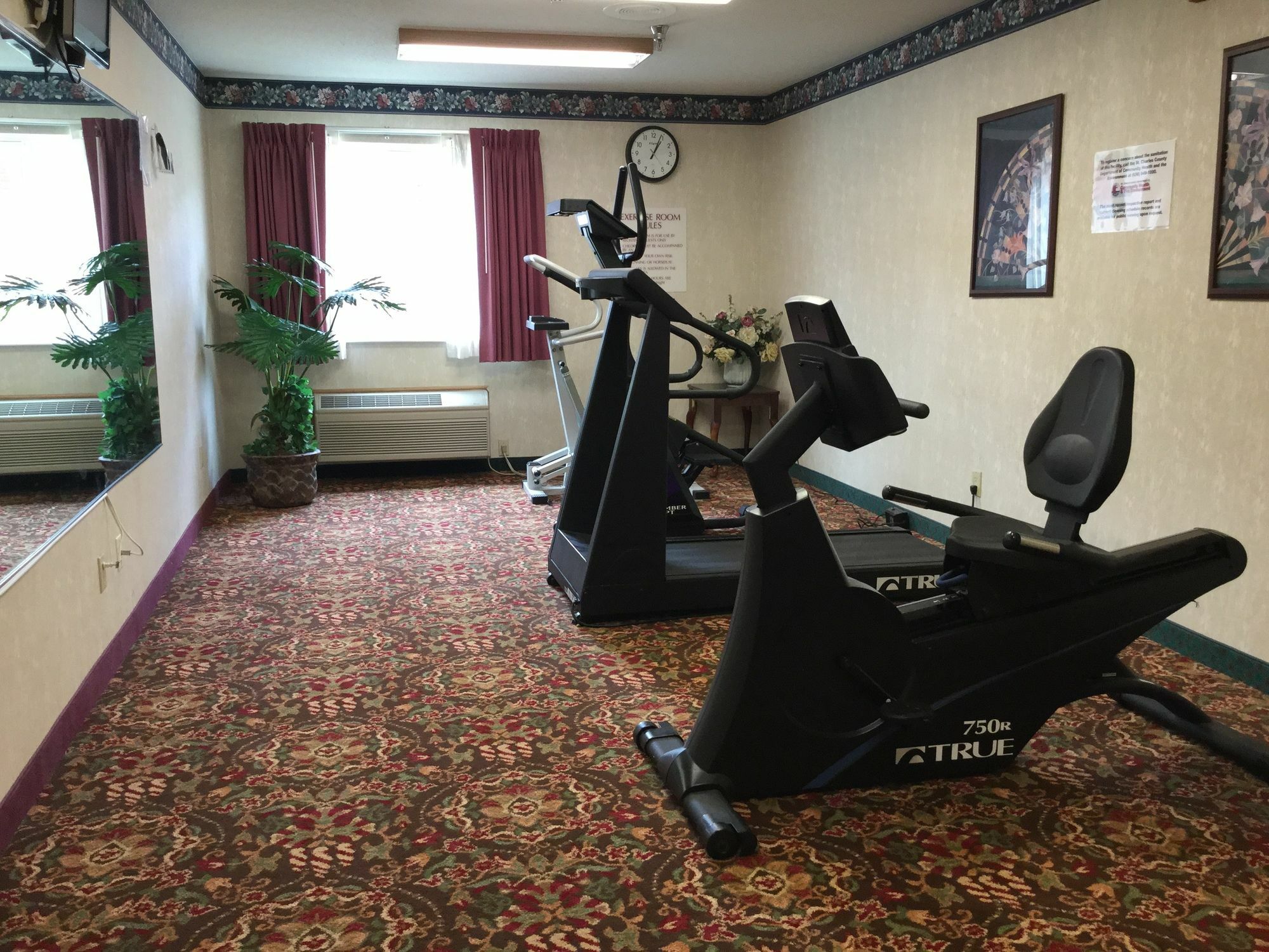 Americas Best Value Inn And Suites Saint Charles Eksteriør bilde