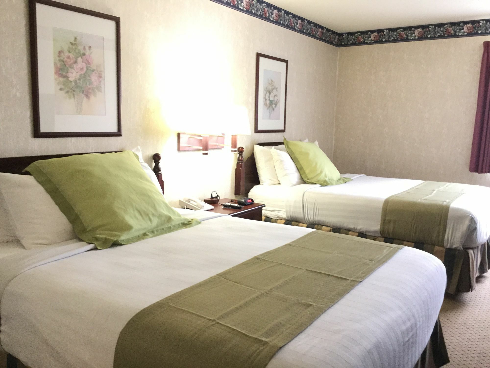 Americas Best Value Inn And Suites Saint Charles Eksteriør bilde