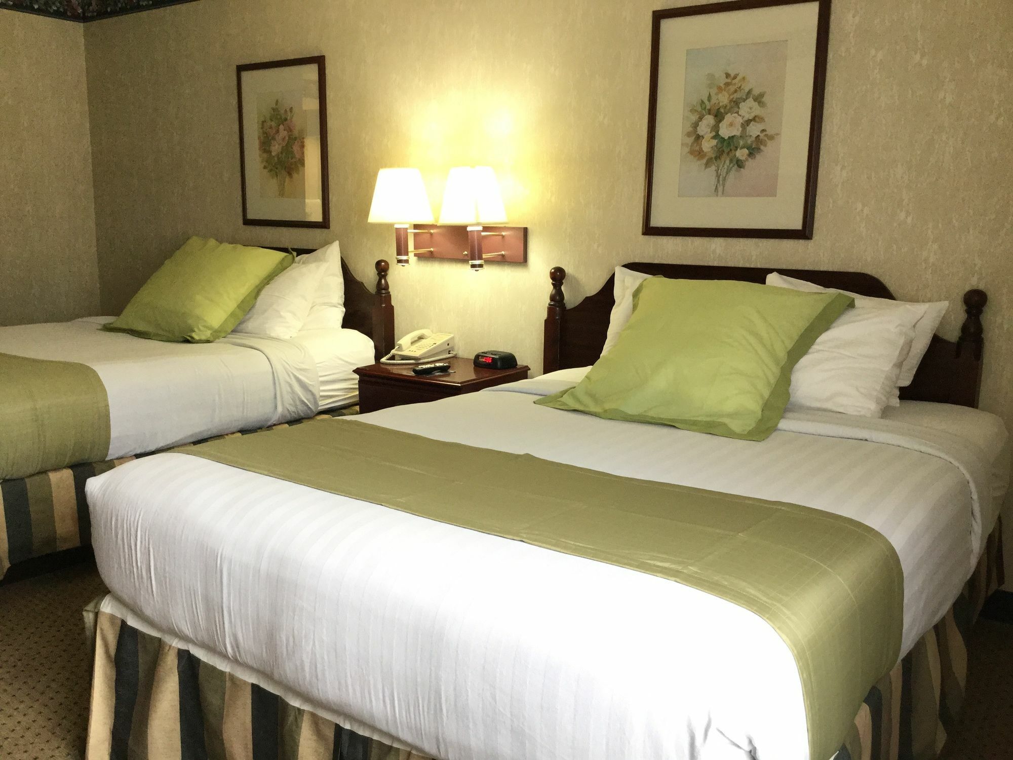 Americas Best Value Inn And Suites Saint Charles Eksteriør bilde